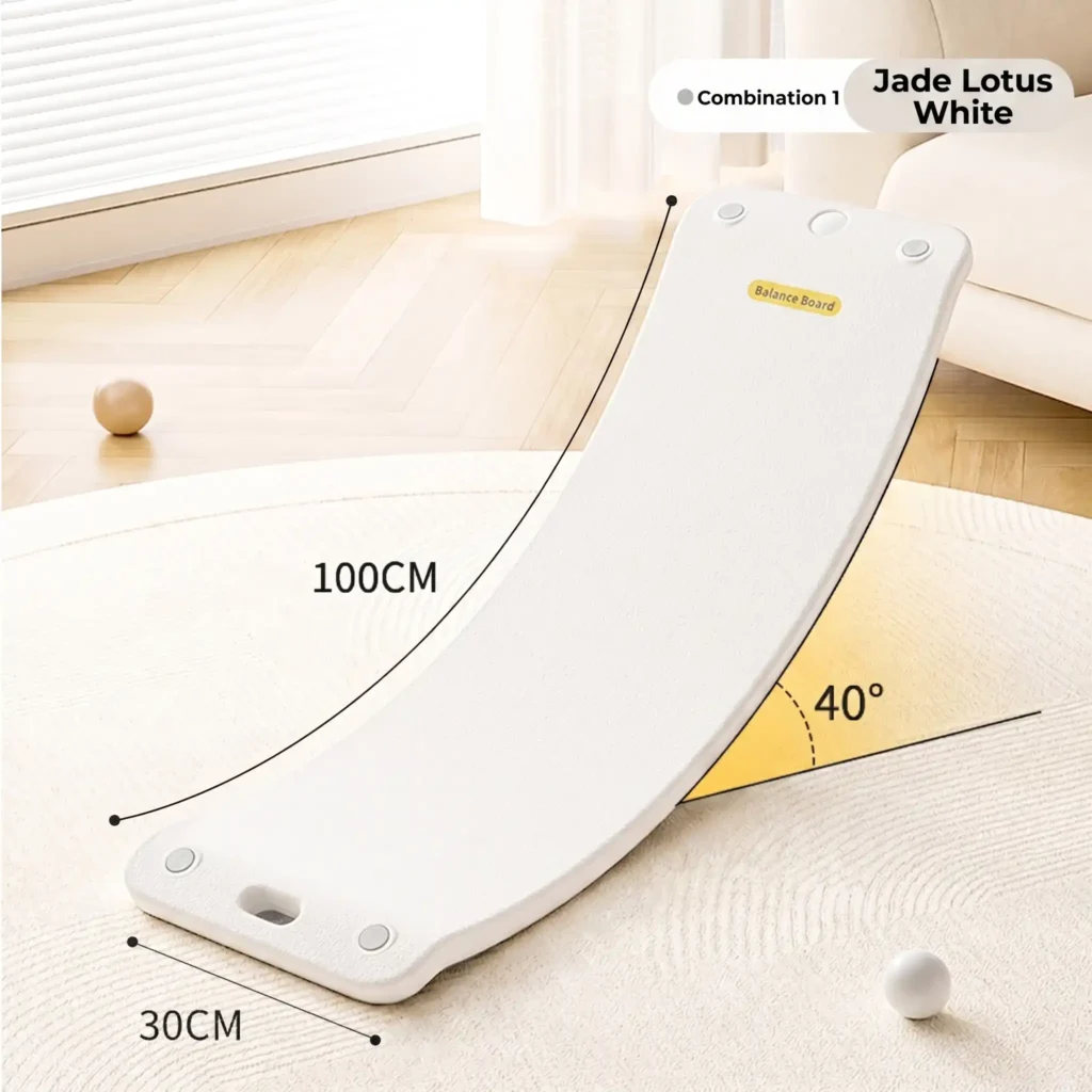 Heavy-duty and durable structural thickness of children's balance wobble board from China factory.